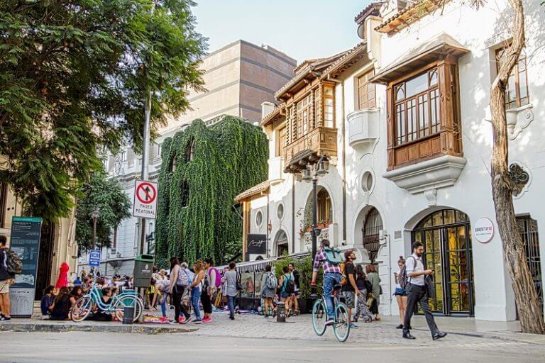 Read more about the article Lastarria neighborhood